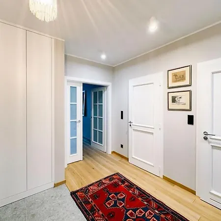 Lejlighed Stylish 2-bedroom In The Heart Of *